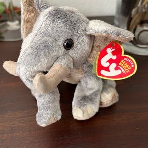 TY Beanie Baby: Bahati, WWF African Elephant (Born: 4/10/2004)
